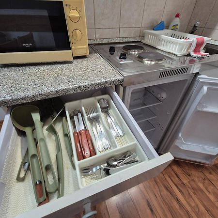 Roxanna Apartman Gyula Ngoại thất bức ảnh