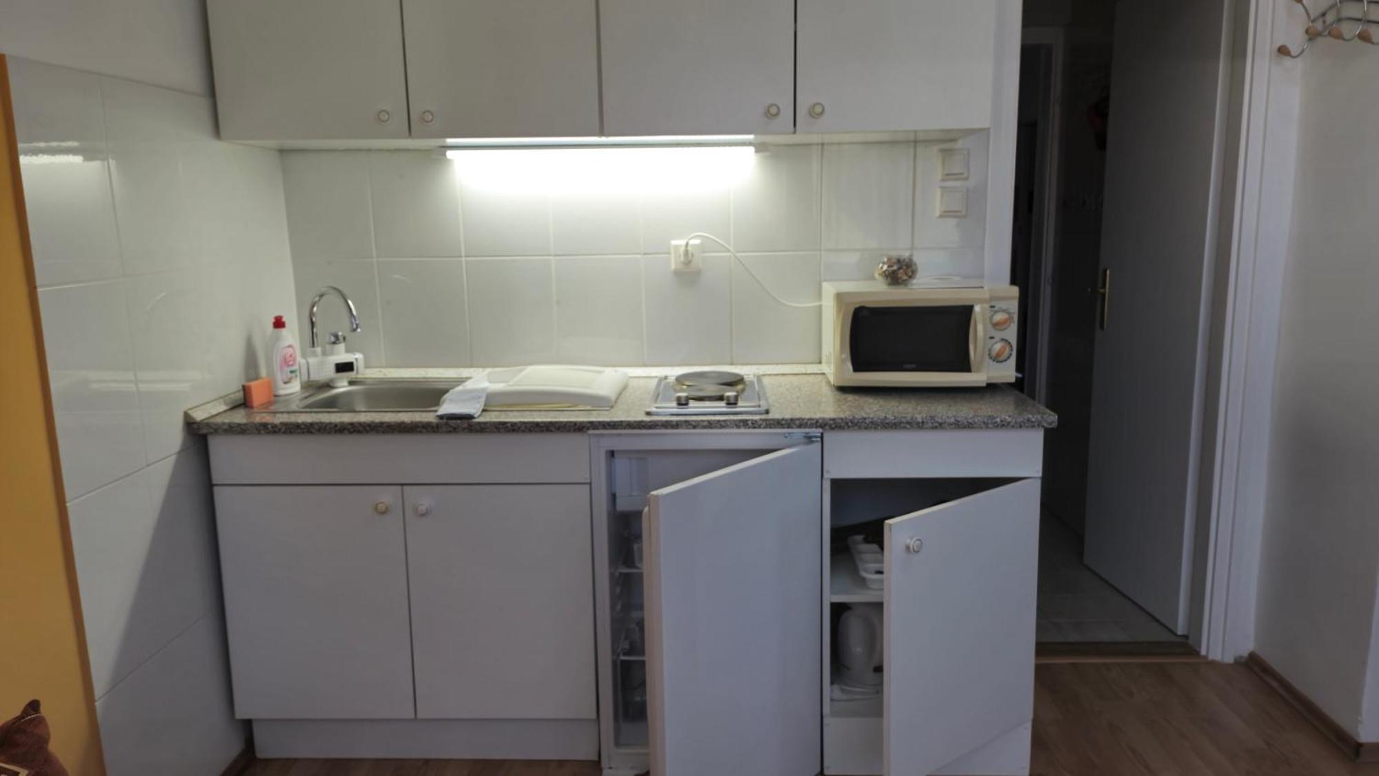 Roxanna Apartman Gyula Ngoại thất bức ảnh
